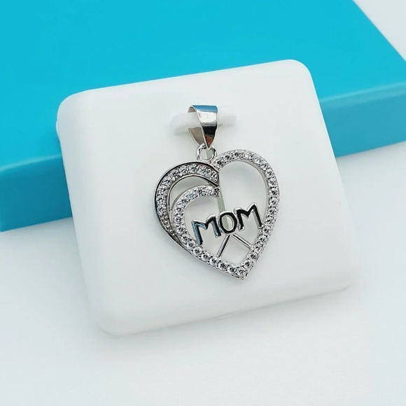 925 Sterling Silver CZ Beautiful Mom Pendant for Women, 1USPAR4089 - Picture 4 of 11